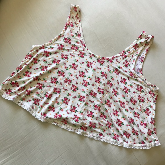 FOREVER 21 Floral Cropped Top Tank - Picture 3 of 3
